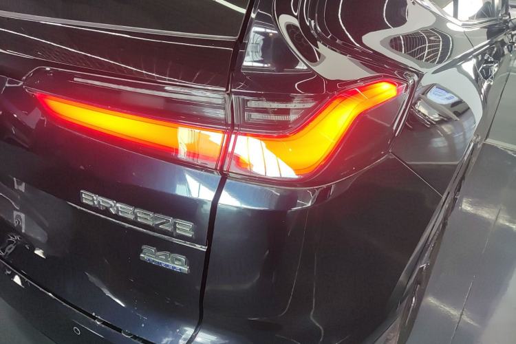 Used Honda Breeze 2023 240TURBO Two-Wheel-Drive Luxury Edition 5 Seats Right Rear Taillight