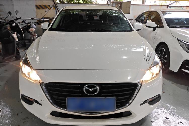Used Mazda Mazda 3 Axela 2019 Cloud-Controlled Version Sedan 1.5L Automatic Comfort Trim China VI Standard