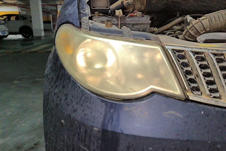 Used Wuling Hongguang 2010 1.4L Standard Version Right Front Headlight