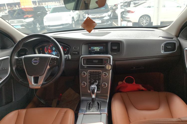 Used Volvo S60 2014 S60L T5 Intelligent Drive Edition
