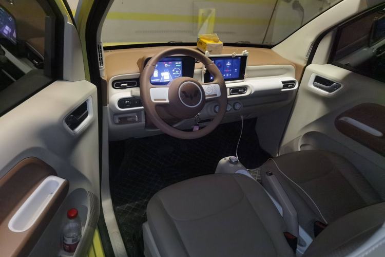 Used Wuling Hongguang MINIEV 2024 3rd Generation 215km Advanced Version