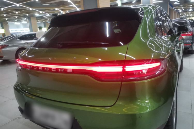 Used Porsche Macan 2018 Macan 2.0T Rear