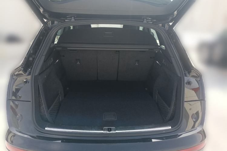 Used Audi Q5L 2025 quattro 45th Anniversary Edition 40 TFSI Sporty and Dynamic Model Trunk