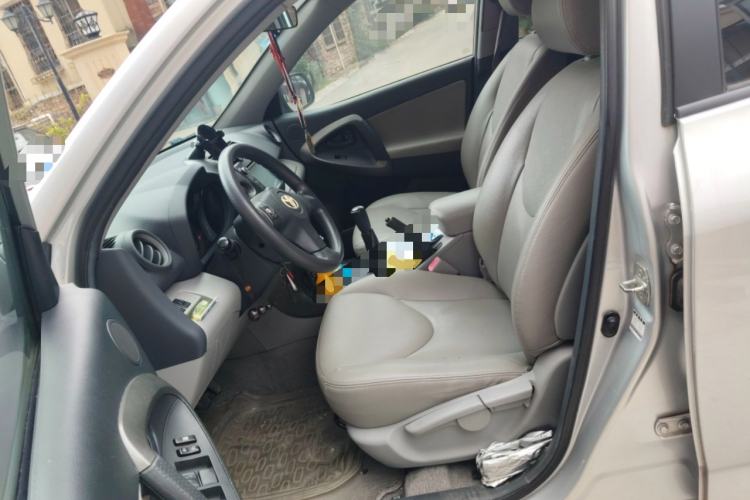 Used Toyota RAV4 2009 2.0L Manual Classic Edition
