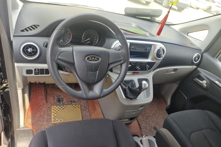 Used JAC Refine M3 2019 Creator Edition 1.8L Luxury Model Center Console