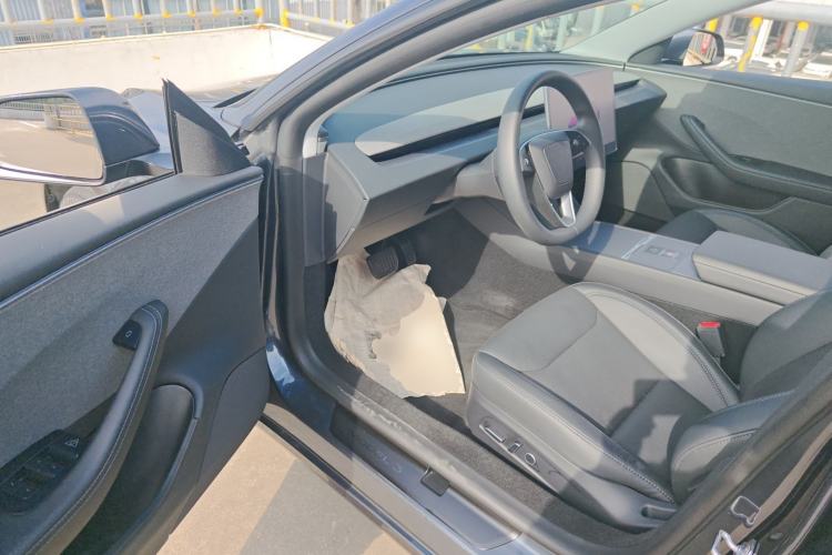 Used Tesla Model 3 2023 Rear-Wheel-Drive Version