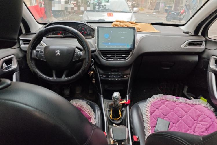 Used Peugeot 2008 2014 1.6L Manual Fashion Edition
