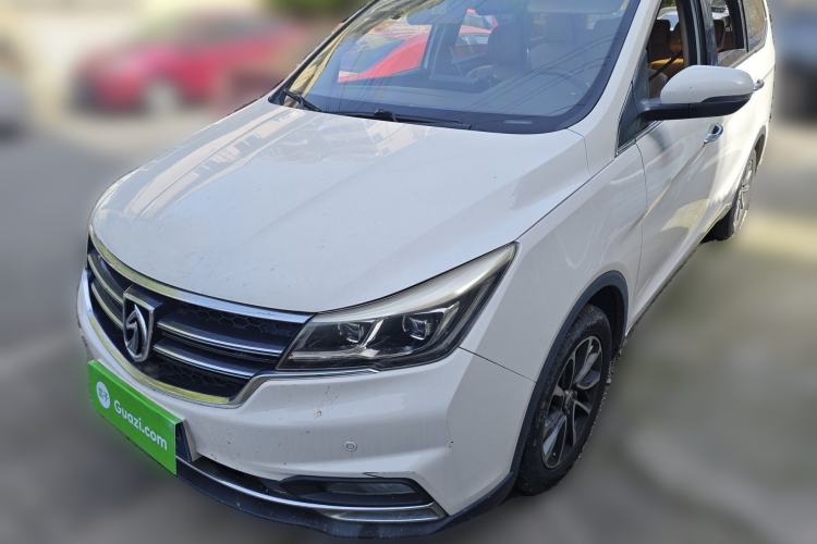 Used Baojun 730 2017 1.8L iAMT Luxury Version 7-Seater