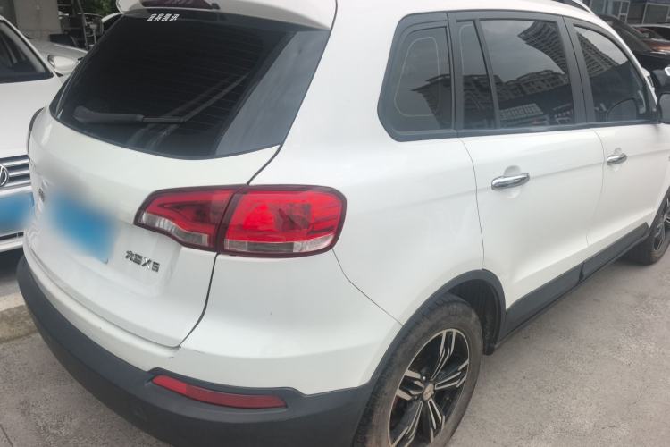 Used Zotye Domy X5 2017 Classic Edition 1.5T Manual Luxury Model Rear Right 45 Deg