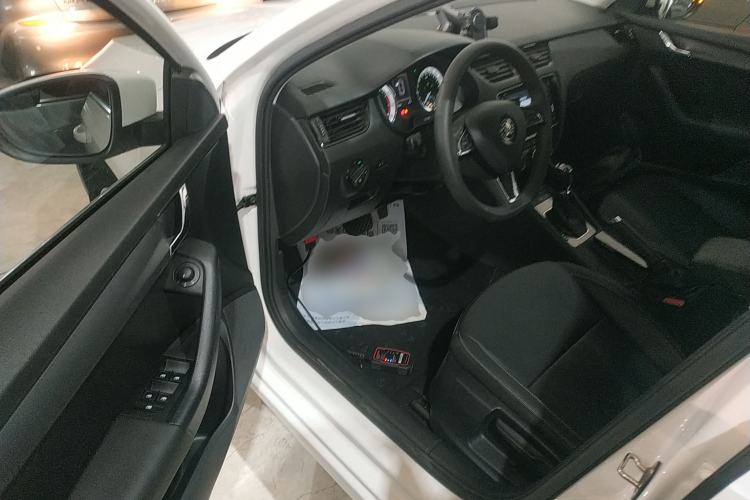 Used Skoda Octavia 2021 1.5L Automatic Comfort Edition
