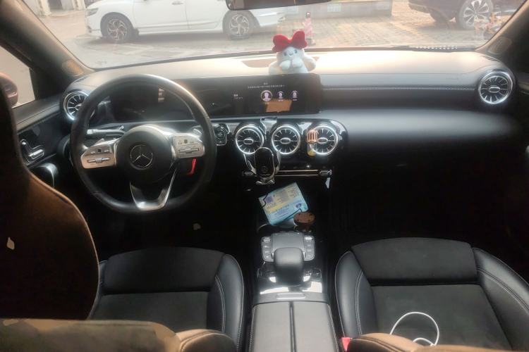 Used Mercedes-Benz A-Class 2021 A 200 L Sport Sedan Fashion Model
