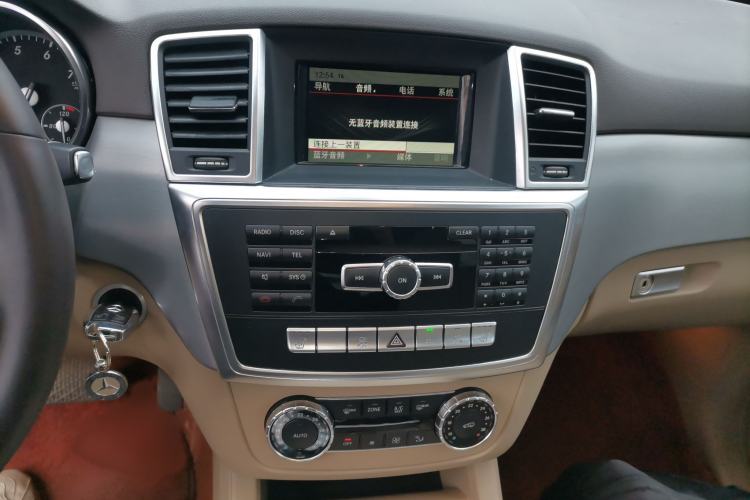 Used Mercedes-Benz M-Class 2015 ML 320 4MATIC