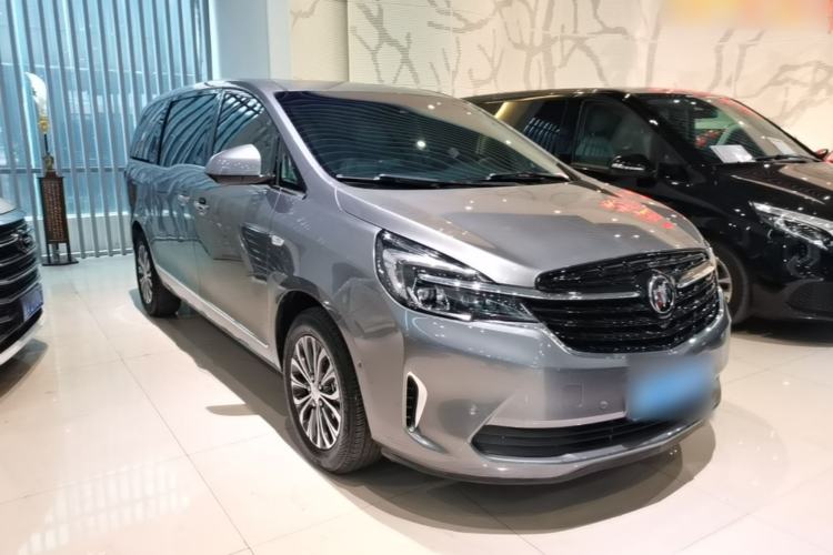 Used Buick GL8 2022 Land Business Class 652T Smart Deluxe Model Front Right 45 Deg