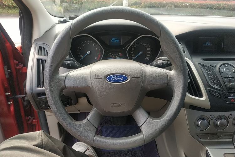 Used Ford Focus 2012 Sedan 1.6L Automatic Comfort Model
