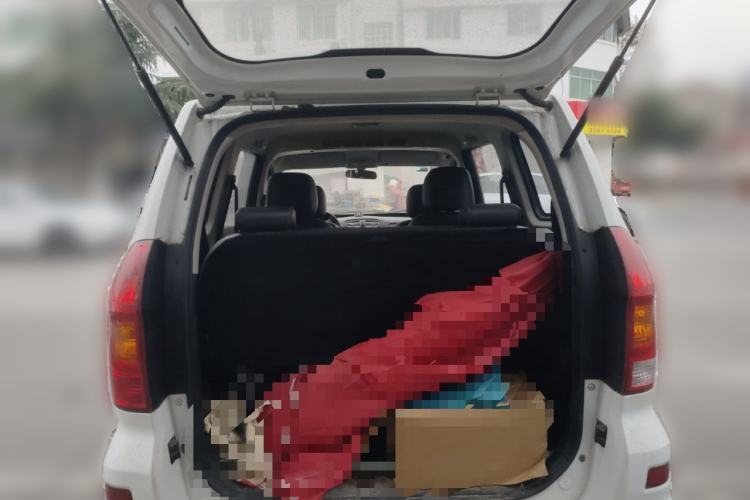 Used Dongfeng Fengon 330 2014 1.5L Manual Standard Edition DK15-02
