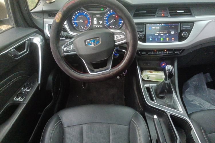 Used Geely Auto Vision X3 2019 Upgraded Model 1.5L Manual Luxury Version
