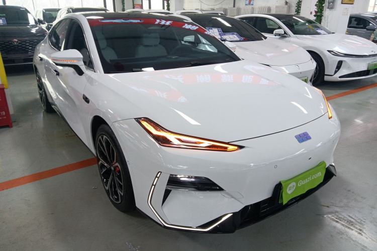 Used Geely Galaxy E8 2025 700 km Long-Range Intelligent Driving Version