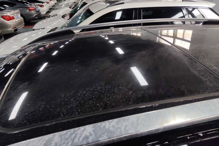 Used Lynk & Co 01 2017 2.0T Two-Wheel Drive Pro Edition Roof