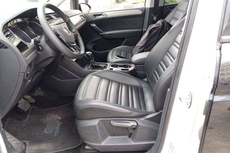 Used Volkswagen Touran 2021 Touran L 280TSI DSG Comfort Edition 7 Seats
