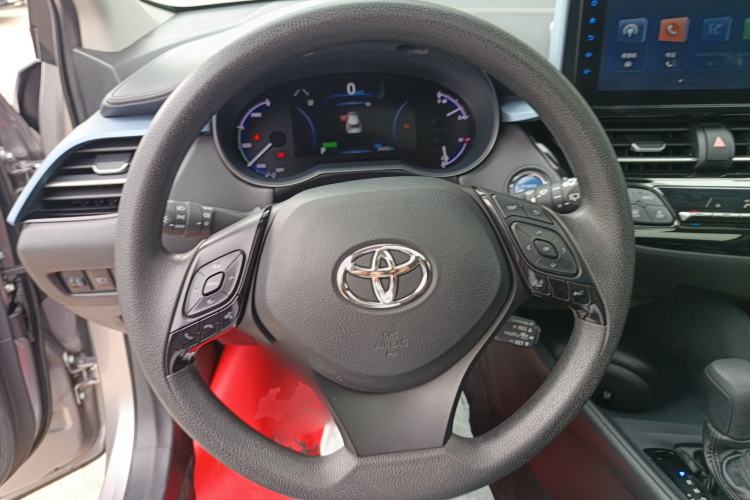 Used Toyota IZOA 2022 Dual-Motor 2.0L Yi Xing Edition