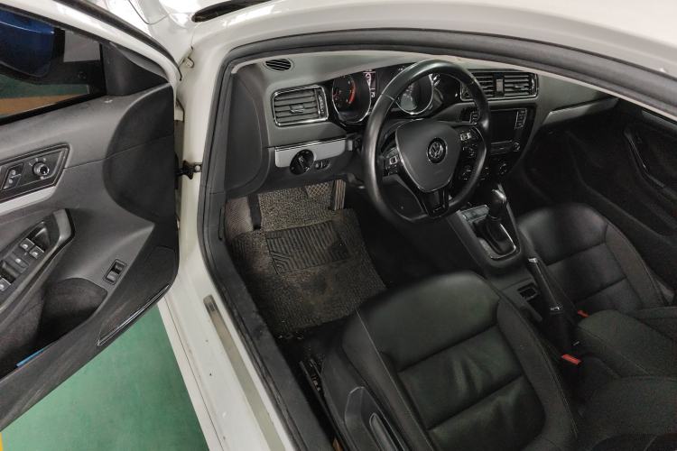 Used Volkswagen Sagitar 2018 280TSI DSG Ignite Edition Driver Seat