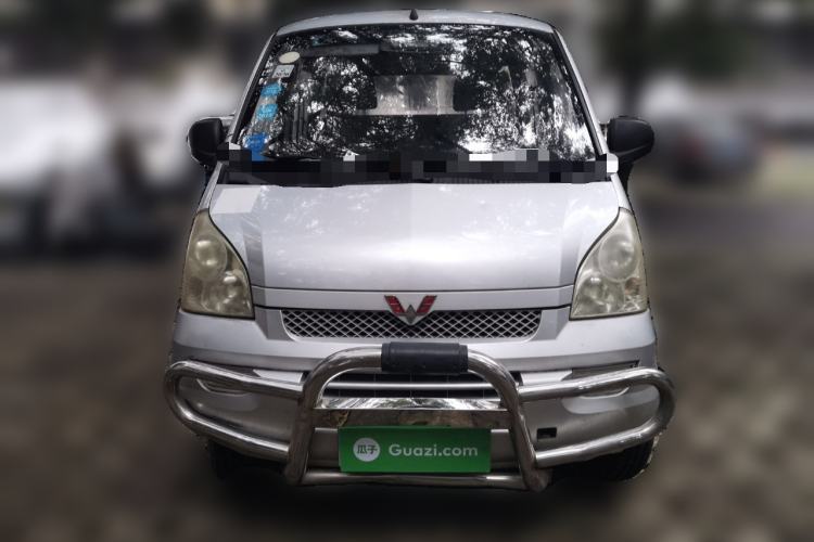 Used Wuling Rongguang 2011 1.2L Base Version
