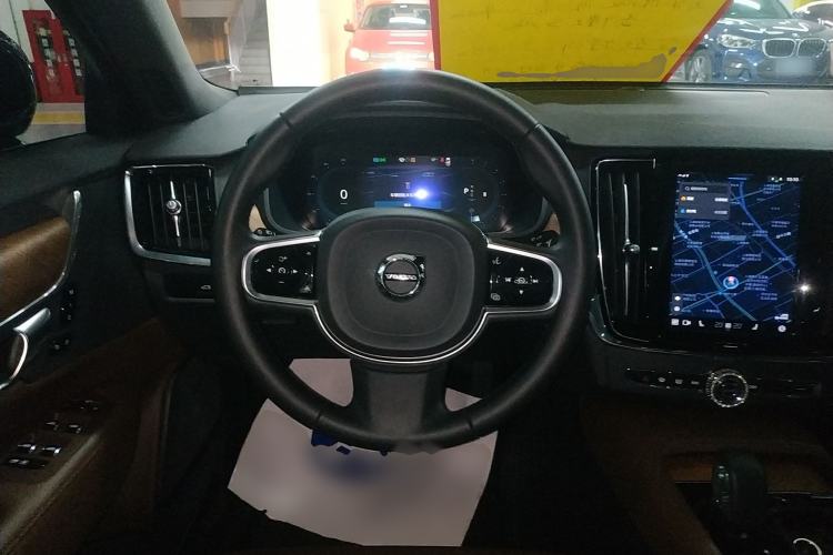 Used Volvo S90 2025 B5 Zhiyi Luxury Edition