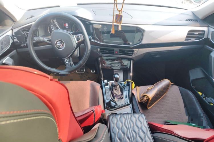 Used Volkswagen Tayron 2022 280TSI Two-Wheel Drive Luxury Smart Connectivity Version Interior 2