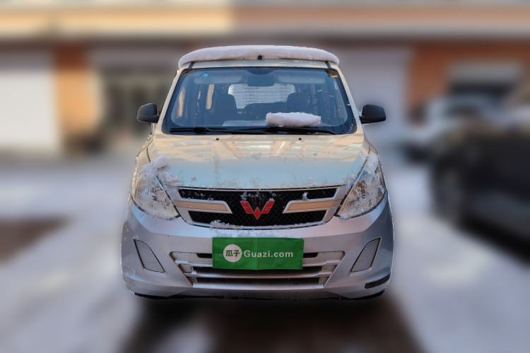 Used Wuling Rongguang V 2015 1.2L Practical Model Front