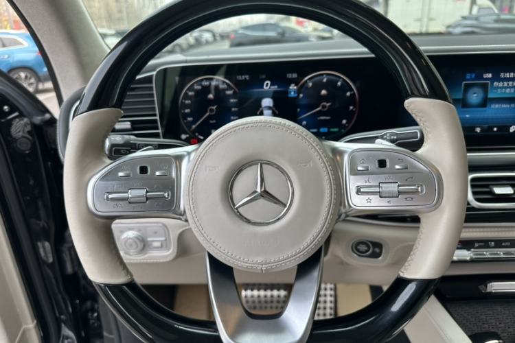 Used Mercedes-Benz GLS 2023 GLS 450 4MATIC Stylish Model Interior 2