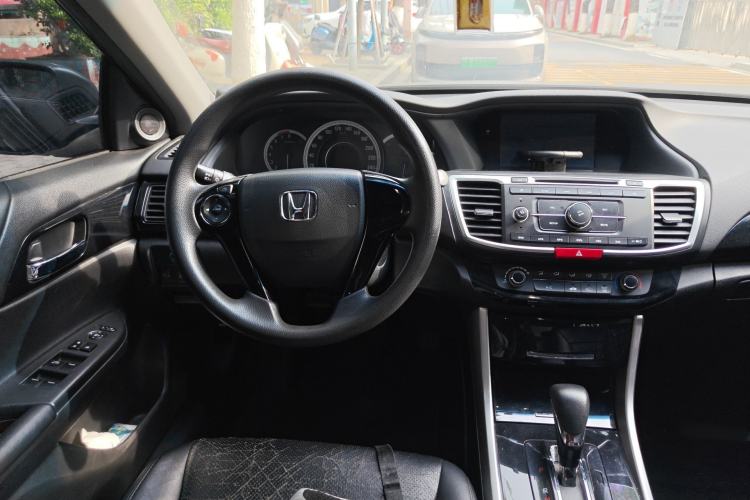 Used Honda Accord 2016 2.0L Comfort Edition

