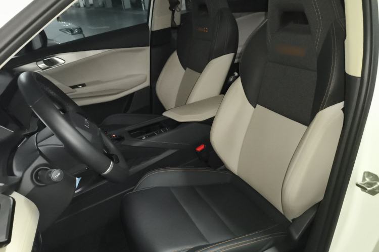 Used Lynk & Co 06 EM-P 2022 PHEV 84 km Range Pro Version