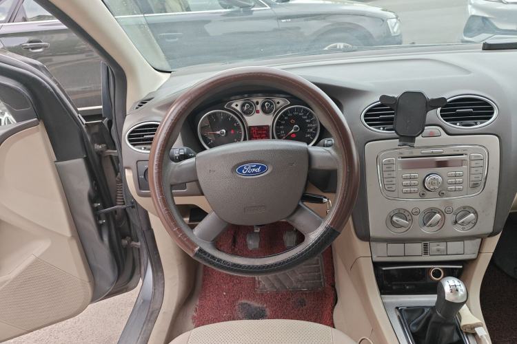Used Ford Focus 2011 Sedan 1.8L Manual Classic Model Steering Wheel