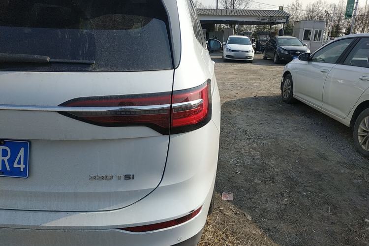 Used Volkswagen Viloran 2023 Facelift 330TSI Luxury Edition Right Rear Taillight