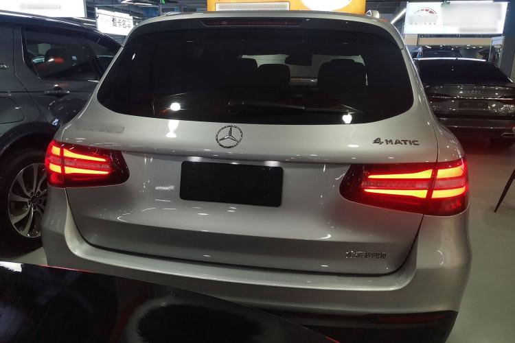 Used Mercedes-Benz GLC 2016 GLC 300 4MATIC Dynamic Model
