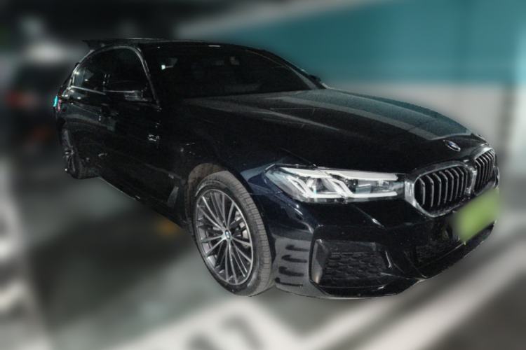 Used BMW 5 Series 2023 530Li Leading Model M Sport Package Front Right 45 Deg