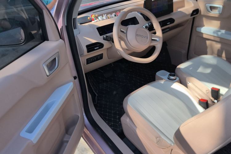 Used Geely Galaxy Panda 2023 Panda Mini 200km Endurance Bear