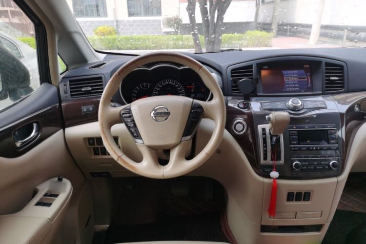 Used Nissan Quest 2015 3.5L SL Steering Wheel