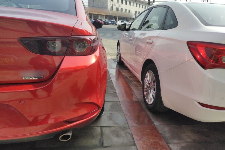 Used Mazda 3 Axela 2020 1.5L Automatic ZhiMei Edition