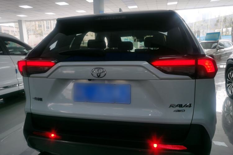 Used Toyota RAV4 2020 2.0L CVT 4x4 Trend Edition
