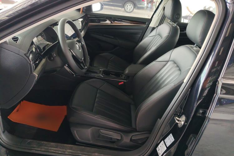 Used Volkswagen Passat 2020 Revised Version 280TSI Business Edition China VI Standard
