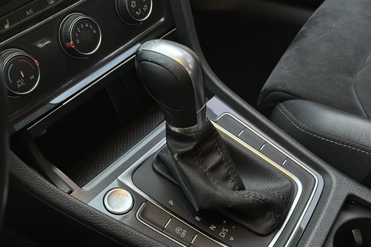 Used Volkswagen Golf 2018 230TSI Automatic Luxury Version