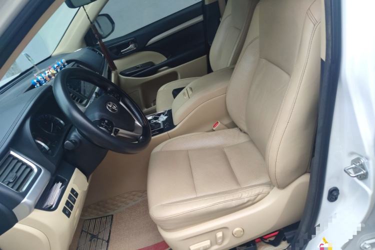 Used Toyota Highlander 2018 2.0T Four-Wheel Drive Prestige Version 7 Seats China V Emission Standard
