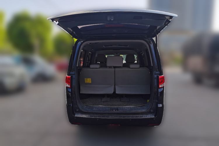 Used JAC Refine M4 2016 2.0L Manual Luxury Smart Version Trunk