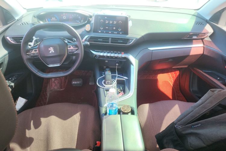 Used Peugeot 5008 2017 380THP 7-Seater Elite Edition Center Console