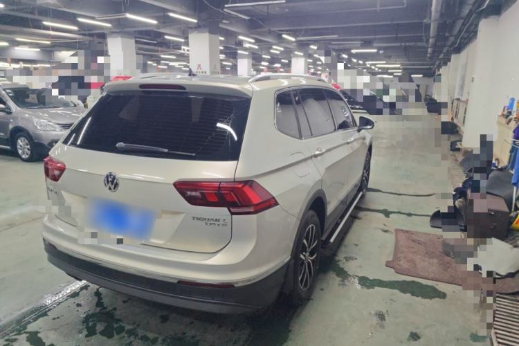 Used Volkswagen Tiguan L 2017 330TSI Automatic Two-Wheel Drive Luxury Edition
