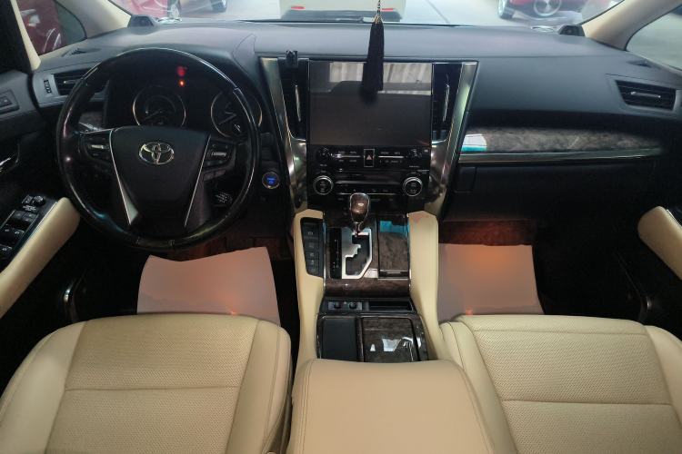 Used Toyota Alphard 2020 Dual-Engine 2.5L Prestige Edition
