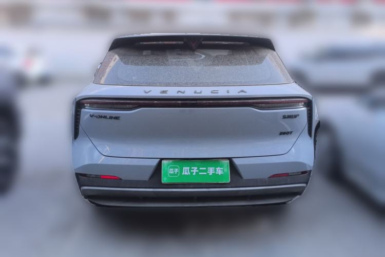 Used Venucia V 2021 260T Idol Edition
