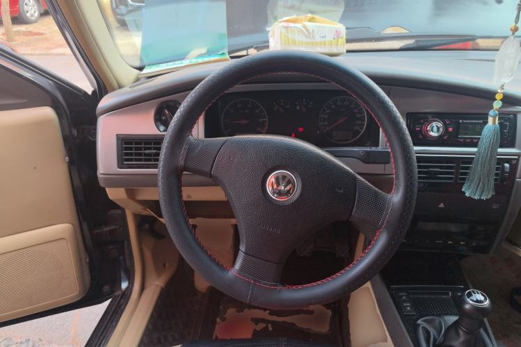 Used Volkswagen Santana Vista 2008 1.8L Manual Sishang Model Steering Wheel