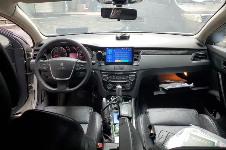 Used Peugeot 508 2012 2.0L Automatic Sunroof Classic Edition Center Console